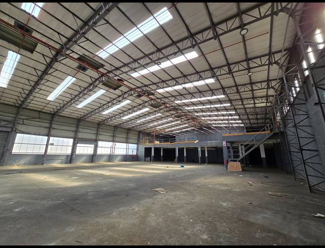 3,023M² WAREHOUSE TO LET IN BENROSE